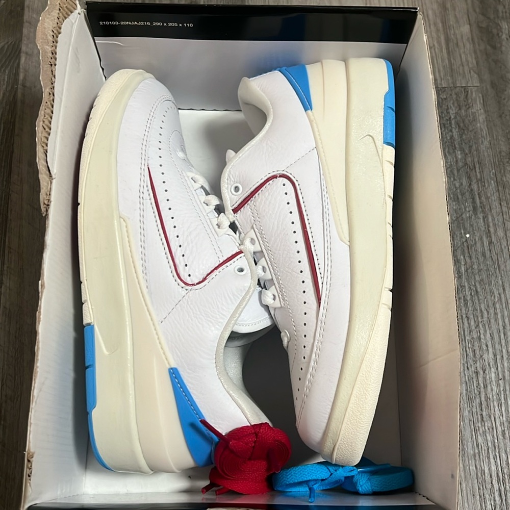 Nike Air Jordan 2 Low UNC White Blue Red Retro DX4401-164 Womens 7